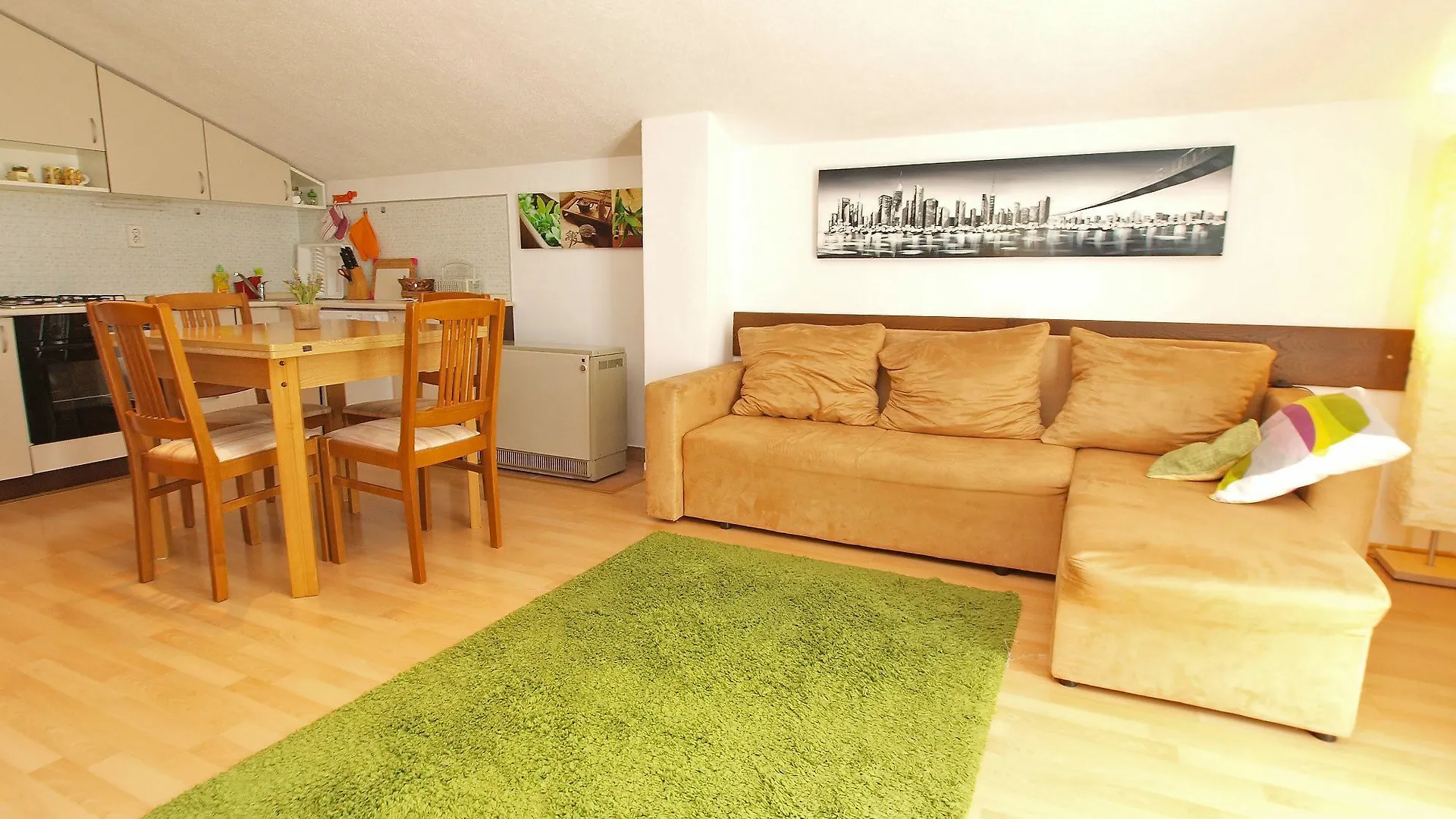 Apartments Mara 44 Valbandon
