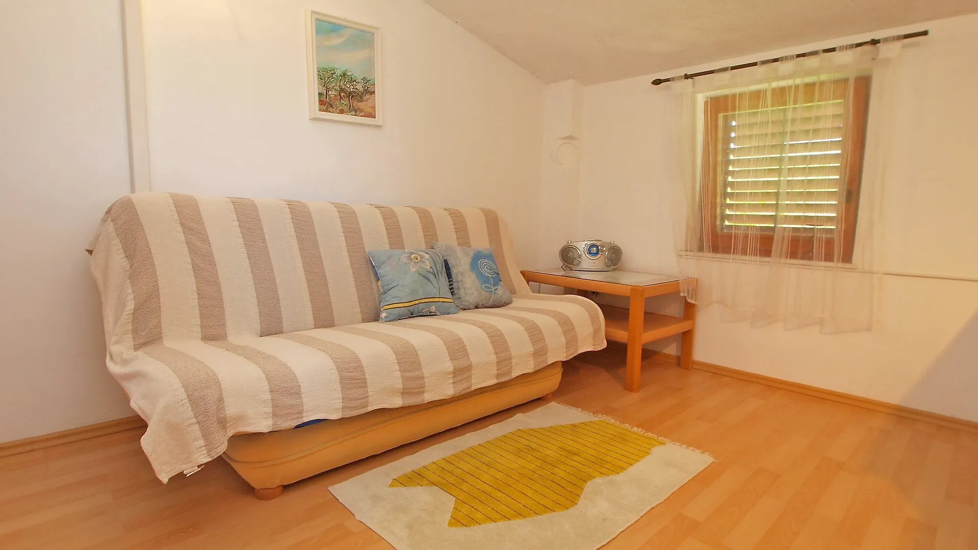 Apartments Mara 44 Valbandon Croatia